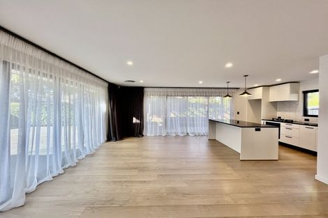 Photo of property in 2/4 Alvaston Drive, Halswell, Christchurch, 8025