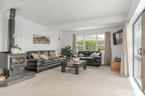 Photo of property in 107 Lowry Avenue, Redwood, Christchurch, 8051