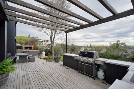 Photo of property in 14a Dyers Pass Road, Cashmere, Christchurch, 8022