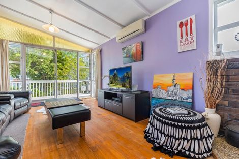 Photo of property in 12 Finlow Drive, Te Atatu South, Auckland, 0610