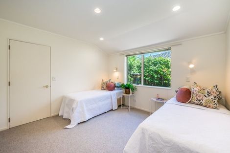 Photo of property in 25 Awanui Drive, Waikanae, 5036