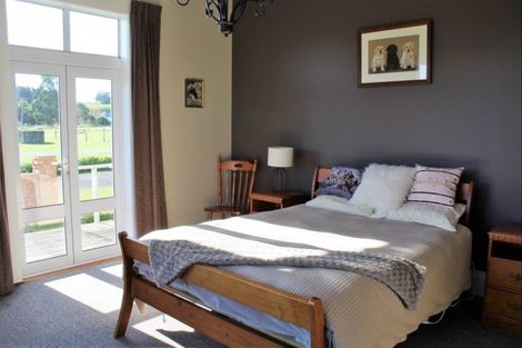 Photo of property in 183 Cowper Road, Dannevirke, 4976