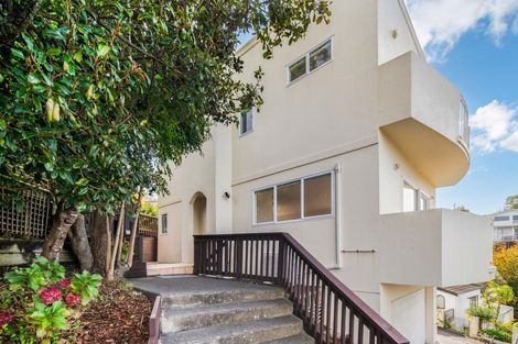 Photo of property in 3/433a East Coast Road, Mairangi Bay, Auckland, 0630