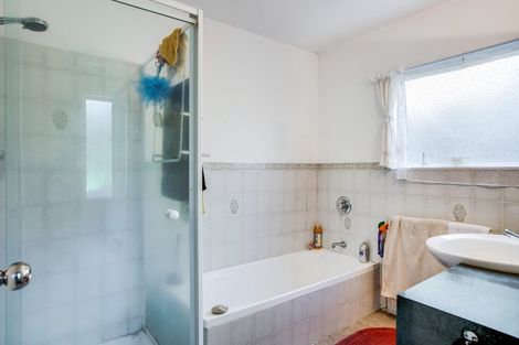 Photo of property in 3/14 Bournemouth Terrace, Murrays Bay, Auckland, 0630