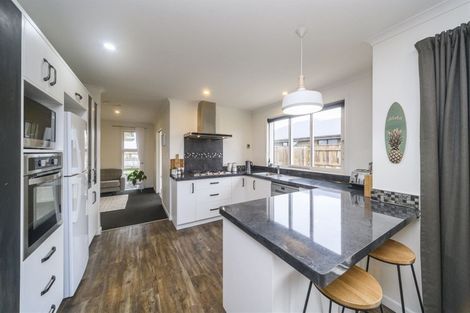 Photo of property in 32 Oak Crescent, Ashhurst, 4810