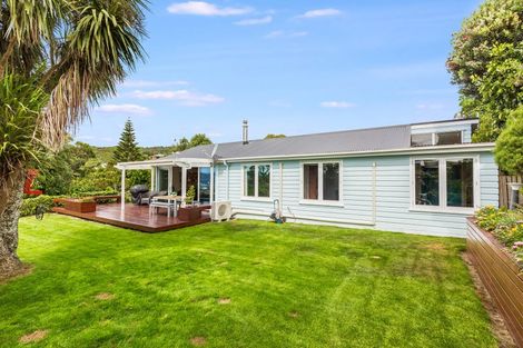 Photo of property in 51 Howard Road, Point Howard, Lower Hutt, 5013