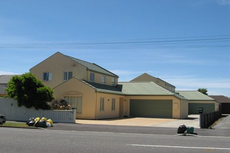 Photo of property in 150 Avonhead Road, Avonhead, Christchurch, 8042