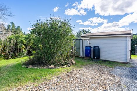 Photo of property in 3241 Paparoa-oakleigh Road, Paparoa, 0571