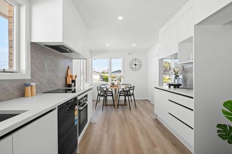Photo of property in 8 Dalesford Street, Silverdale, Hamilton, 3216