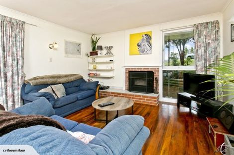 Photo of property in 21 Tui Glen Road, Birkenhead, Auckland, 0626