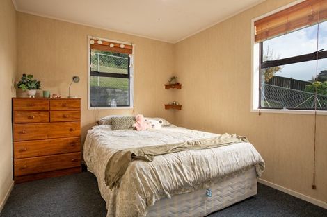 Photo of property in 31 Beaumaris Crescent, Ascot Park, Porirua, 5024