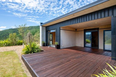 Photo of property in 1424 Queen Charlotte Drive, Linkwater, 7281