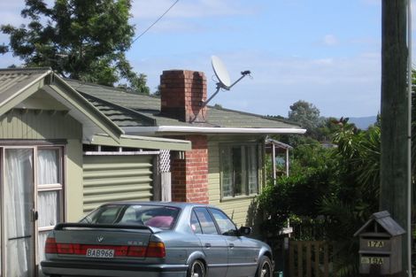 Photo of property in 2/17 Drome View Place, Beach Haven, Auckland, 0626