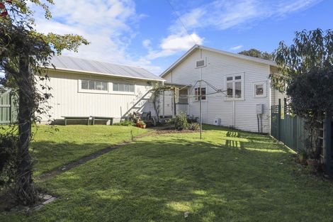 Photo of property in 6 Rose Street, Tirau, 3410