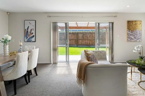 Photo of property in 35 Arion Road, Takanini, 2112