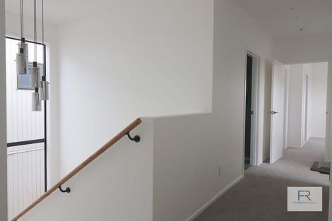 Photo of property in 4 Tapuwae Way, Mangere Bridge, Auckland, 2022
