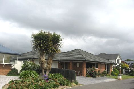 Photo of property in 3 Oaktree Lane, Bishopdale, Christchurch, 8053