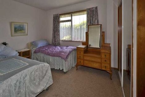 Photo of property in 2 Ngaio Street, Saint Martins, Christchurch, 8022