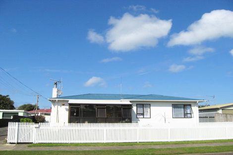 Photo of property in 37 Bennett Street, Gonville, Whanganui, 4501