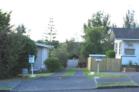 Photo of property in 2/22 Weatherly Road, Torbay, Auckland, 0630