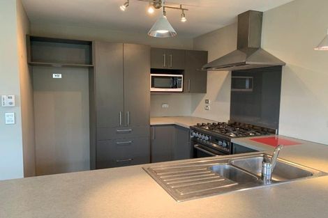 Photo of property in 32 Ash Avenue, Albert Town, Wanaka, 9305