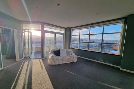 Photo of property in Grandstand Apartments, 38/80 Kent Terrace, Mount Victoria, Wellington, 6011