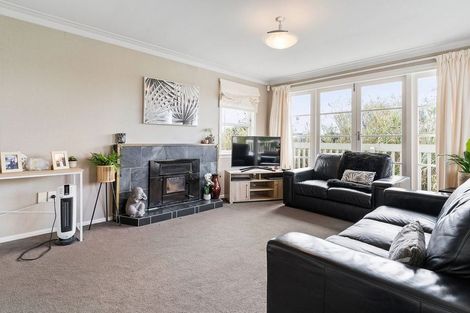 Photo of property in 1/67 Manuka Road, Bayview, Auckland, 0629
