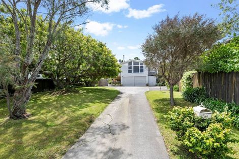 Photo of property in 58 Brian Crescent, Stanmore Bay, Whangaparaoa, 0932