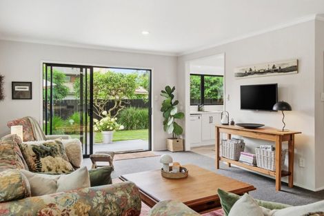 Photo of property in 69 Orkney Road, Mount Maunganui, 3116