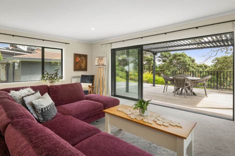 Photo of property in 37 Pohutukawa Drive, Athenree, Katikati, 3177