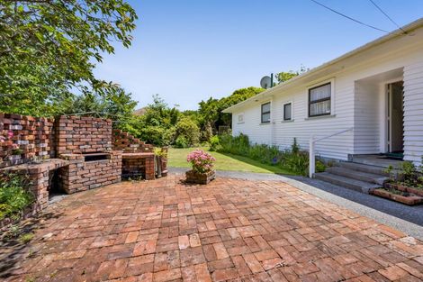 Photo of property in 5 Wera Street, Hawera, 4610