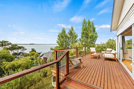 Photo of property in 7 Rangatira Terrace, Mount Pleasant, Christchurch, 8081