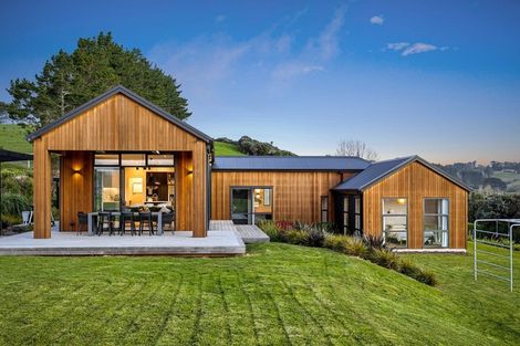 Photo of property in 56 Hull Road, Waitoki, Kaukapakapa, 0871