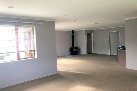 Photo of property in 32 Monaco View, Stoke, Nelson, 7011