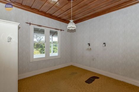 Photo of property in 15 Lawrence Road, Hospital Hill, Napier, 4110