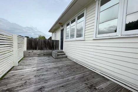 Photo of property in 2a Luckie Street, Tawa, Wellington, 5028