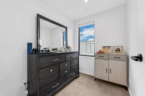 Photo of property in 5a Agincourt Street, Glenfield, Auckland, 0629