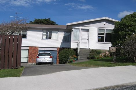 Photo of property in 8 Safari Crescent, Johnsonville, Wellington, 6037