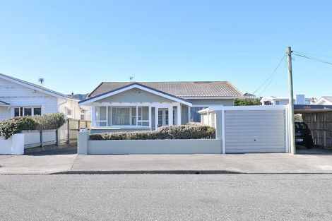 Photo of property in 2 Collins Street, Petone, Lower Hutt, 5012