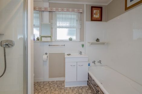 Photo of property in 153a Queen Street West, Levin, 5510