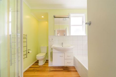 Photo of property in 30 Snowdon Avenue, Terrace End, Palmerston North, 4410