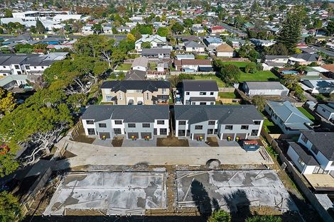 Photo of property in 8e Kent Road, Manurewa, Auckland, 2102