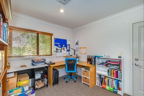 Photo of property in 177 Queen Street West, Levin, 5510