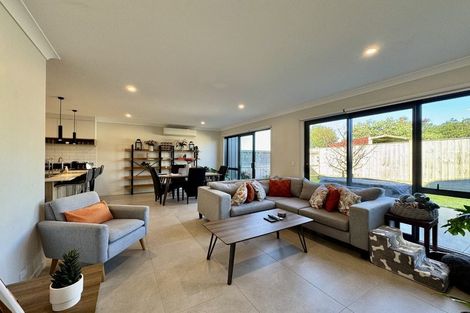 Photo of property in 42 Exmoor Road, Karaka, Papakura, 2113