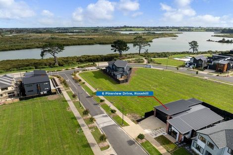 Photo of property in 6 Pineview Drive, Rosehill, Papakura, 2113