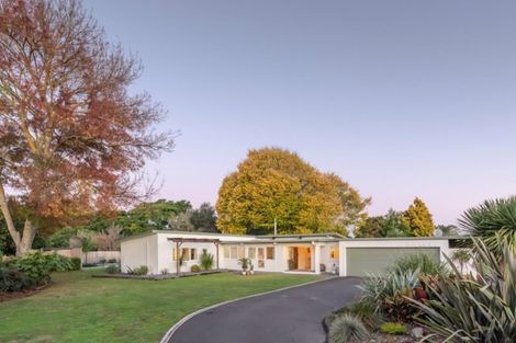 Photo of property in 190 Thornton Road, Cambridge, 3434