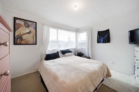 Photo of property in 16 Volante Avenue, Wattle Downs, Auckland, 2103