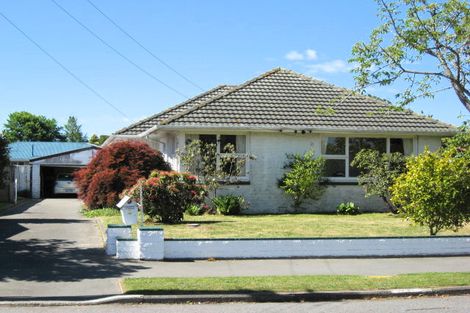 Photo of property in 84 Staveley Street, Avonhead, Christchurch, 8042