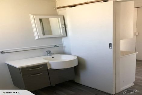 Photo of property in 2/7 Duke Street, Papakura, 2110