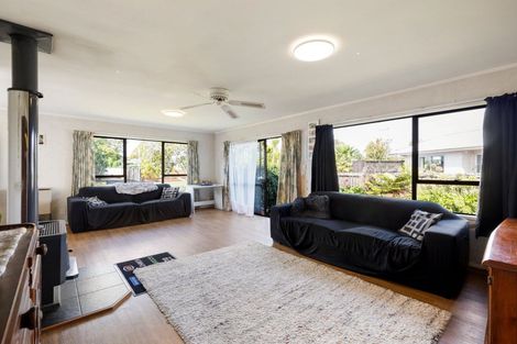 Photo of property in 19 Elmwood Crescent, Pukete, Hamilton, 3200